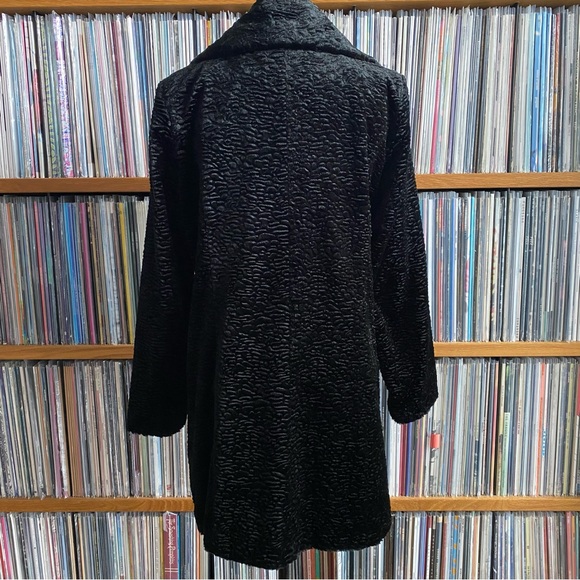 EUC CALVIN KLEIN Black Faux Fur Coat - size EXTRA SMALL - Picture 2 of 8